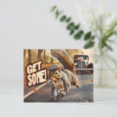 Carte Postale Drôle Action Squirrel "Obtenez-en" (Debout devant)