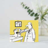 Carte Postale Drôle docteur en dessin utilisant la stéthoscope s (Debout devant)
