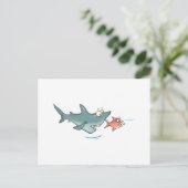 Carte Postale drôles de requins pourchassant le poisson (Debout devant)
