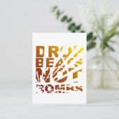 CARTE POSTALE DROP BEATS NOT BOMBS EXPLOSION - DJ (Debout devant)