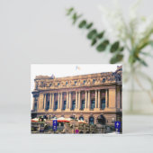 Carte postale du bâtiment de Bucarest (Debout devant)