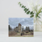 Carte postale du château de Fonthill (Debout devant)