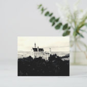 Carte postale du château de Neuschwanstein (Debout devant)