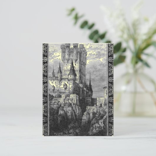 Carte postale du château médiéval (Debout devant)