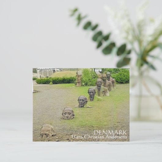 Carte postale du cool Hans Christian Andersen ! (Debout devant)