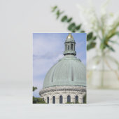 Carte postale du dôme de la chapelle de la Marine (Debout devant)