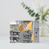 carte postale du drapeau des stèles de pittsburg (Debout devant)