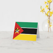Carte postale du drapeau du Mozambique (Fleur jaune)