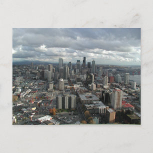 Carte postale du jour nuageux du centre-ville de S