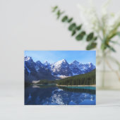 Carte postale du lac Moraine (Debout devant)