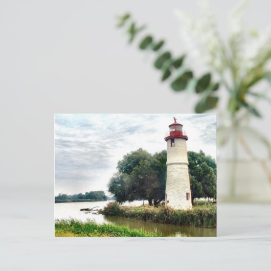 Carte postale du phare (Debout devant)