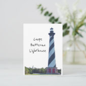 Carte postale du phare de Cape Hatteras (Debout devant)