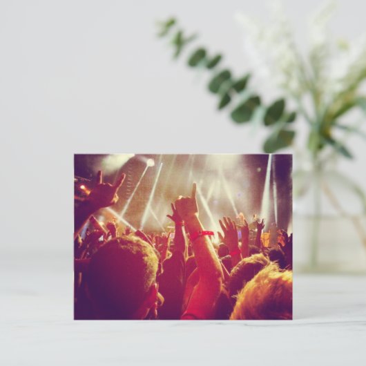 Carte postale du public (Debout devant)