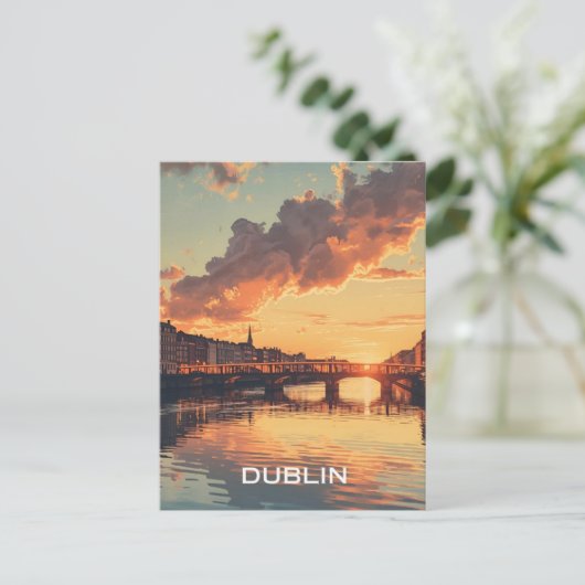 Carte Postale Dublin (Debout devant)