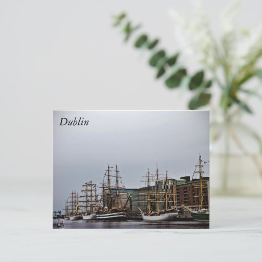 Carte Postale Dublin (Debout devant)