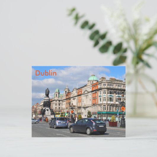 Carte Postale Dublin. Irlande (Debout devant)