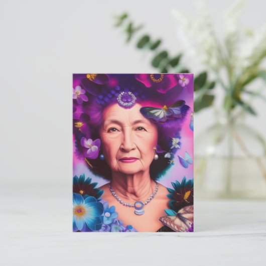 Carte postale d'une femme âgée avec des papillons (Debout devant)