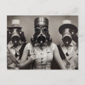 Carte postale d'une femme avec un masque à gaz (Devant)