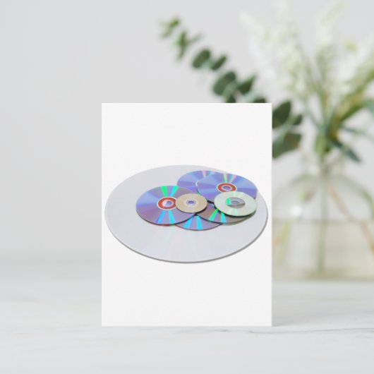 CARTE POSTALE DVD (Debout devant)