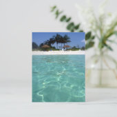 Carte Postale eau cristalline (Debout devant)