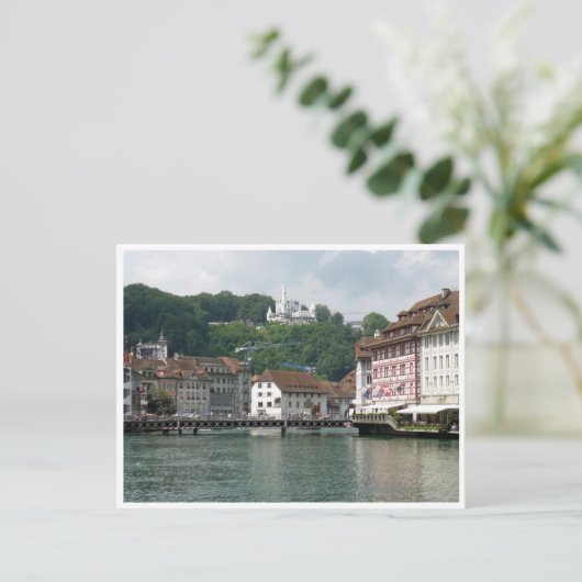 Carte Postale eaux de la lucerne (Debout devant)