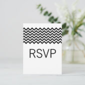 Carte postale Ebony Simple Chevron RSVP (Debout devant)