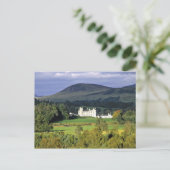 Carte Postale Ecosse, Tayside, Blair Castle. Dans une émeraude (Debout devant)