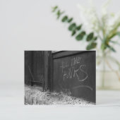 Carte Postale écriture sur le mur (Debout devant)