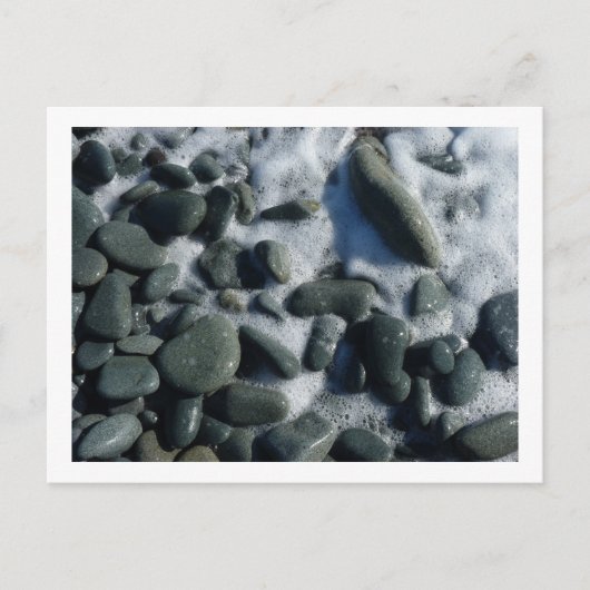 Carte Postale écume blanche et galets noirs (Devant)