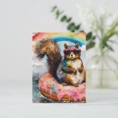 Carte Postale Écureuil sur le gazon flottant de la beigne dorée (Debout devant)