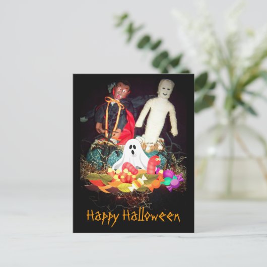 Carte postale éffrayante Halloween maman et Ghost  (Debout devant)