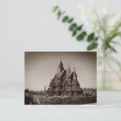 Carte Postale Église de la stèle de Heddal (Debout devant)