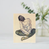 Carte Postale Egon Schiele - Femme assise avec des bas verts (Debout devant)