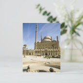 Carte Postale Egypte, Le Caire. L'imposante mosquée Mohammed Ali (Debout devant)