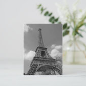 Carte Postale Eiffel nuageux en noir et blanc, 2015 (Debout devant)