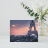 Carte Postale Eiffel Tower at Dusk (Debout devant)