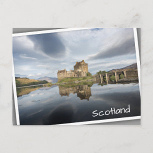 Carte Postale Eilean Donan Castle avec réflexion en Ecosse