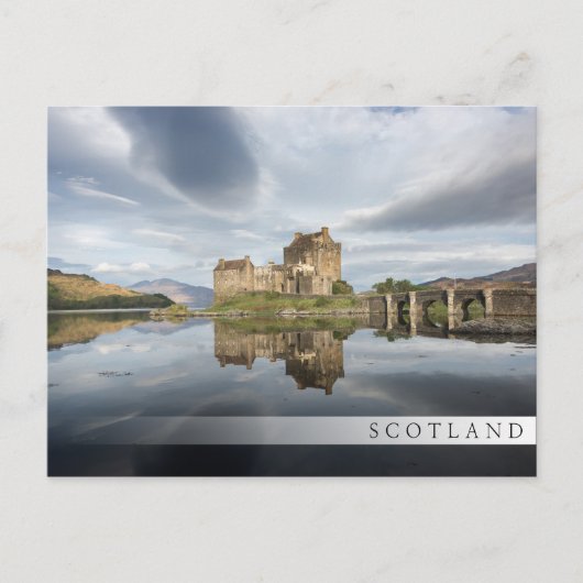Carte Postale Eilean Donan Castle avec réflexion en Ecosse (Devant)