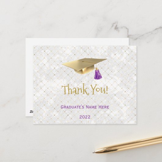 Carte Postale Élégant bouchon or violet Merci diplômé (Devant/Arrière en situation)