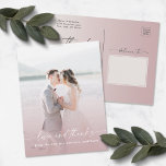 Carte Postale Elégant Masque Photo Mariage Ombre Dusty Mauve<br><div class="desc">Cartes Postales Ombre Dusty Mauve Mariage Photo Overlay Merci. Ce design mariage moderne ou tout type d'événement Merci Postcard est simple et minimal avec un dégradé de couleur assez sombre et des polices de script de calligraphie signature tendance. Ajoutez votre photo de mariage personnalisée à l'avant pour un look complètement...</div>