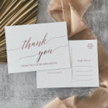 Carte Postale Élégant Rose Merci de calligraphie or<br><div class="desc">Cette élégante calligraphie rose en or merci carte postale est parfaite pour un mariage simple. Le design rose vif présente une carte postale minimaliste ornée d'une typographie romantique et fantaisiste en feuille d'or rose. Personnalisez l'avant de la carte avec un court message. Personnalisez le dos avec un message de remerciement...</div>