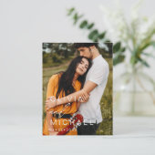 Carte Postale Élégante typographie Enregistrer la date Photo Min (Debout devant)