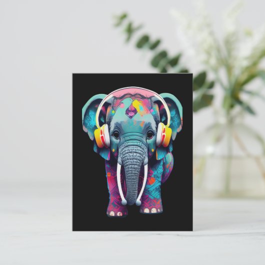 Carte Postale Eléphant mignon bébé avec casque (Debout devant)