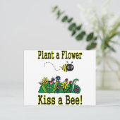 Carte Postale Embrasse une abeille (Debout devant)