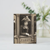 Carte Postale Emmeline Pankhurst Feminist et Suffragette (Debout devant)