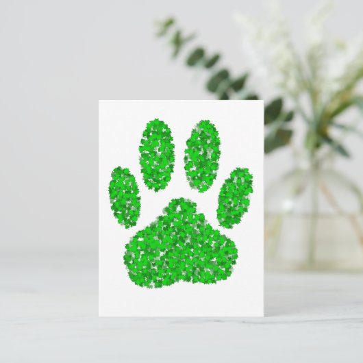 Carte Postale Empreinte de patte de chien de feuillage vert (Debout devant)