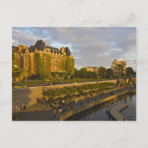 Carte Postale Empress Hotel and Inner Harbour waterfront,