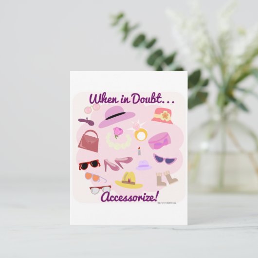 Carte Postale En cas de doute accessoire! (Debout devant)
