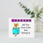 Carte Postale En Lecture, Tous Les Chats Cool Le Font (Debout devant)
