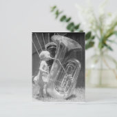 Carte Postale Enfant avec Tuba (Debout devant)